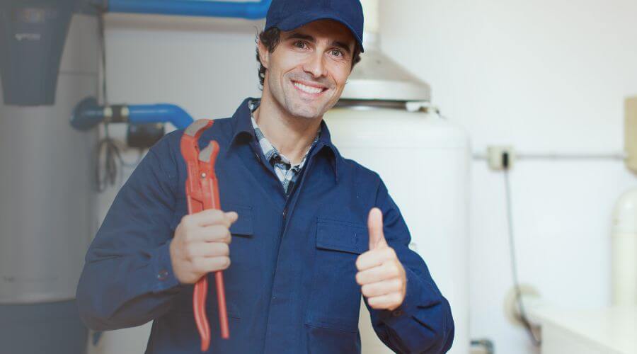 Expert burst pipe repair services in Ridott, IL